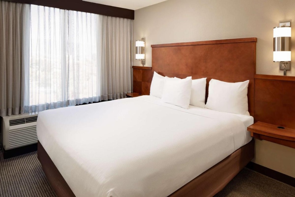 Hyatt Place Ontario/Rancho Cucamonga Image 10