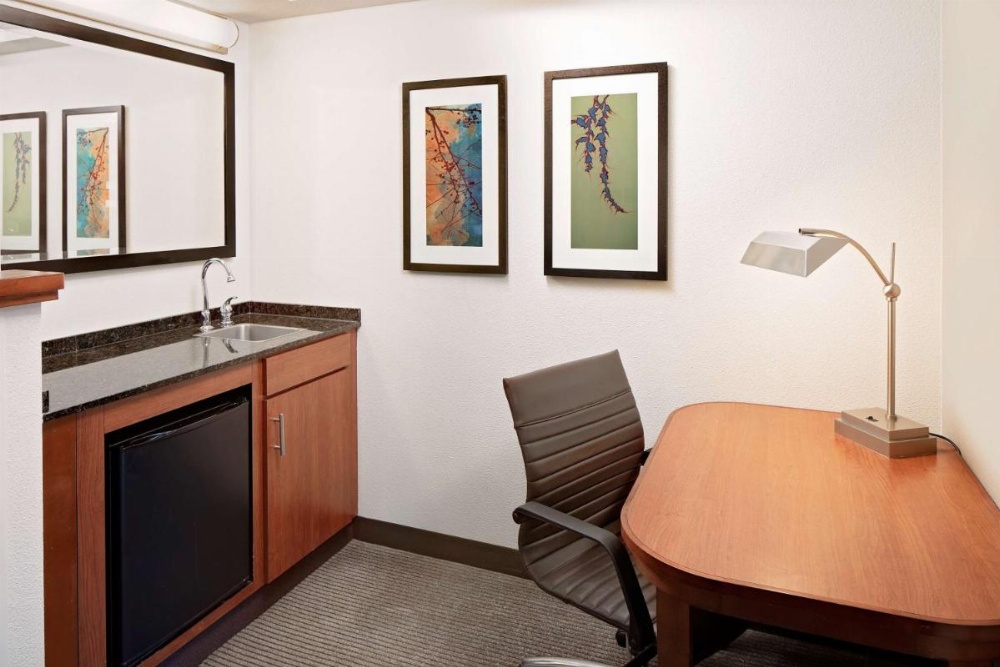 Hyatt Place Ontario/Rancho Cucamonga Image 6